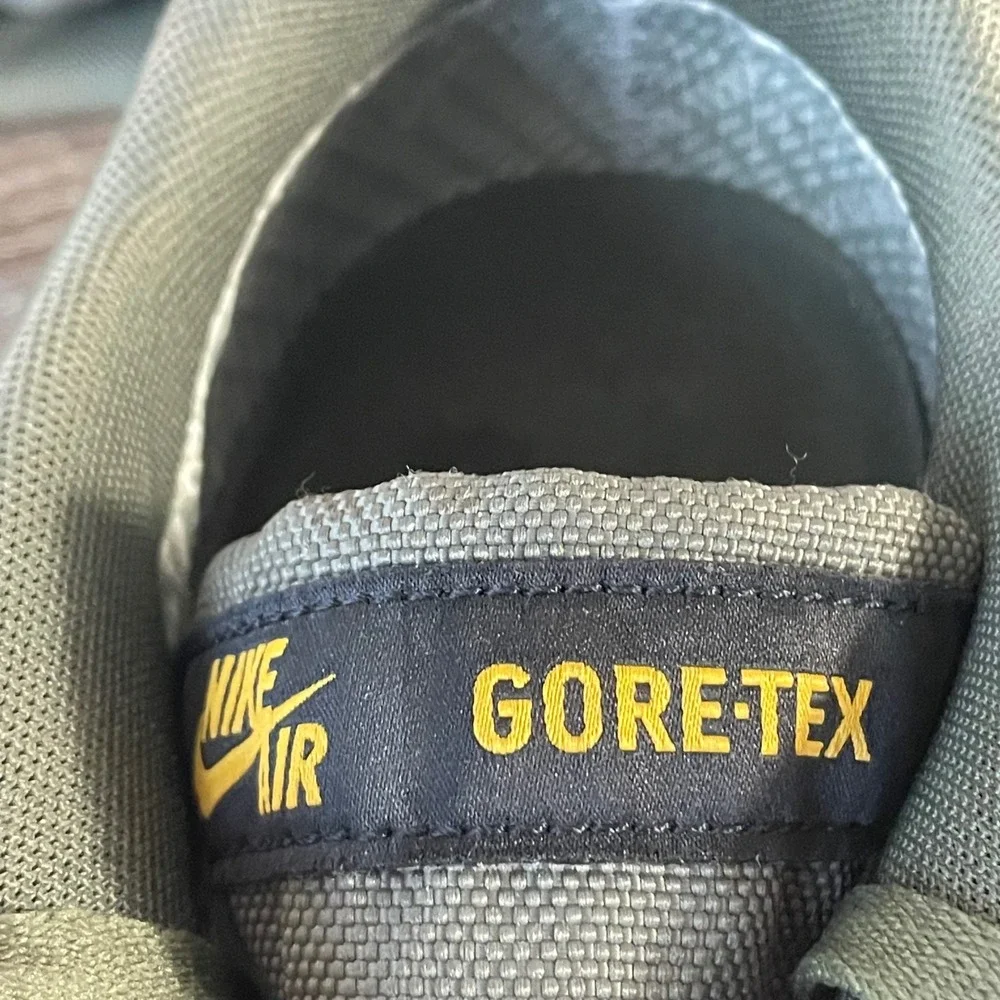 Nike Air Force 1 Low Gore-Tex Medium Olive Gum Mens 11.5 CK2630-200